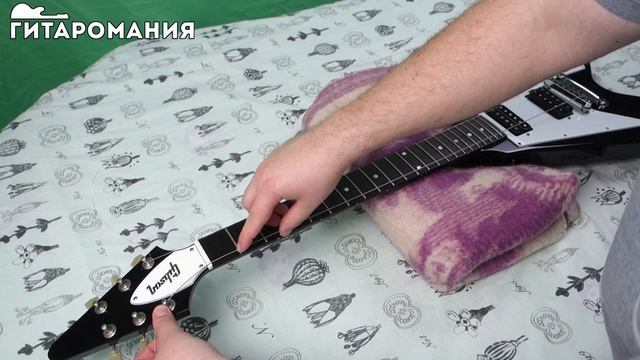 Как поменять струны на электрогитаре