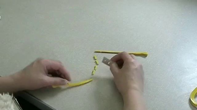 Making Miniature Banana Bunches in Polymer  Clay - Angie Scarr