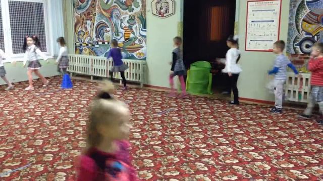 утренняя зарядка в группе "Солнышки" смотреть онлайн