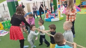 Перетягивание каната: мальчики? против девочек ?