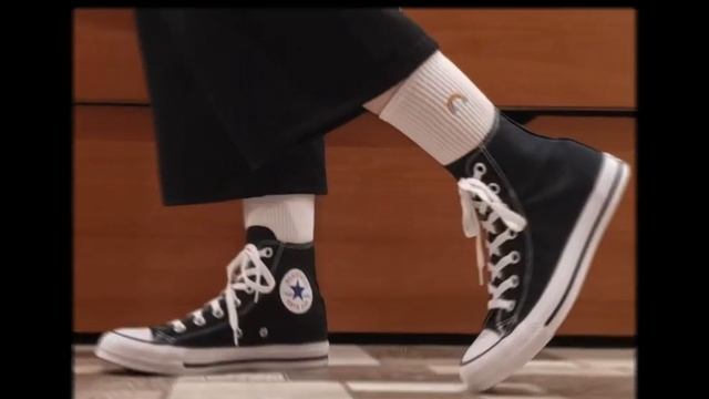 модная обувь ( часть1) ( конверсы- кеды) смотреть онлайн