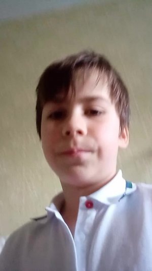 играю на гитаре