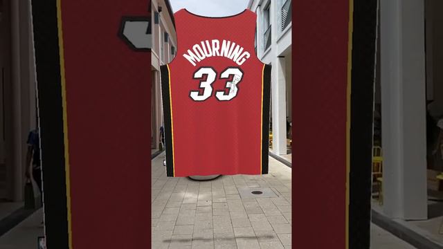 Autographed Collectible: Alonzo Mourning 3D-AR NFT Jersey