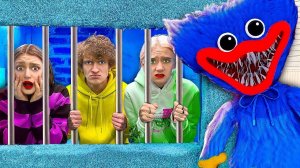 Попали в ТЮРЬМУ Хаги Ваги !!