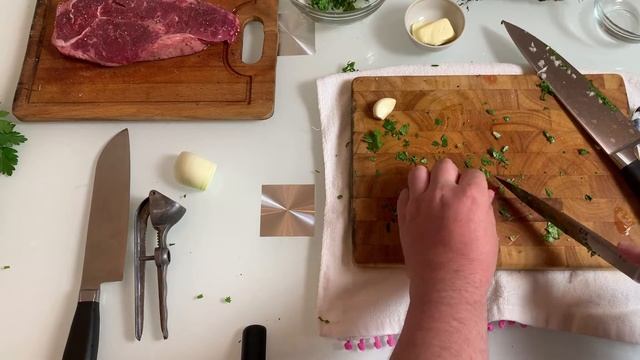 Аргентинская кухня. Стейк с ЧИМИЧУРРИ