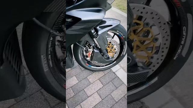 All Black HONDA CBR 1000RR-R AKRAPOVIČ Exhaust System Sound