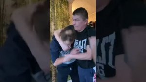 Монгол зарубился с Иришкой, Безумный Паша против Монгола , конфликт с чики пики , Паша куколд