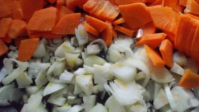 Гусь запеченный в русской печи (духовке)
