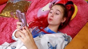 КАЖДАЯ сестра старшеклассница без настроения такая