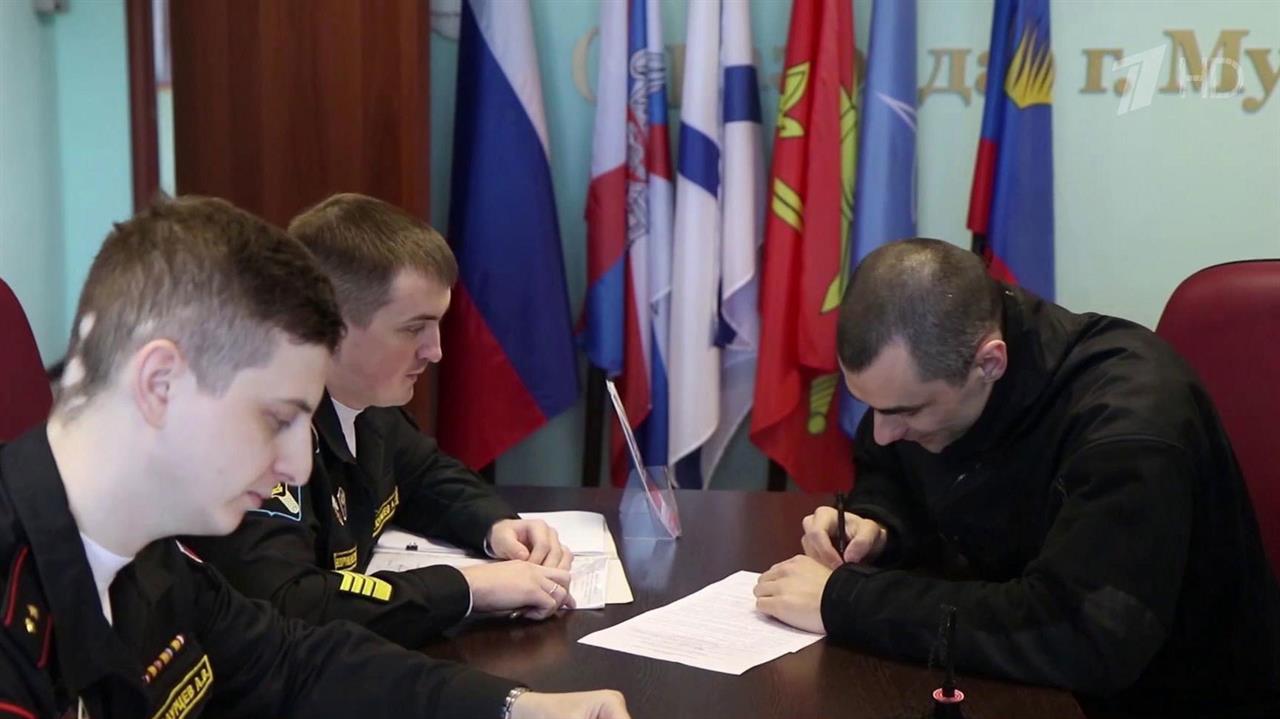 Все больше добровольцев по всей стране записываются на военную службу по контракту