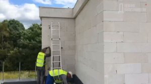 Пожарная лестница на плоскую крышу. Монтаж закладных лестницы на плоскую кровлю