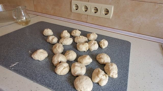 Пампушки с чесноком к борщу!Рецепт простой, результат восхитительный!!!