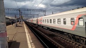 ЭП2К-412 с пассажирским поездом. Станция Ипподром.