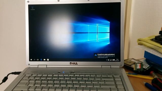 How To Setup Windows 10 on a Dell Inspiron 1525 смотреть онлайн