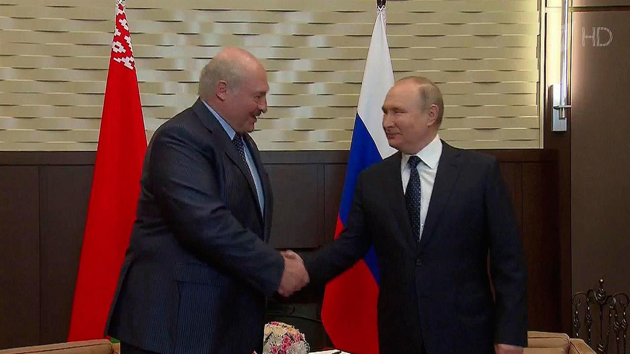 В Сочи проходят переговоры Владимира Путина и Александра Лукашенко