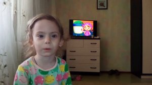 У Курского Вокзала стою я молодой...