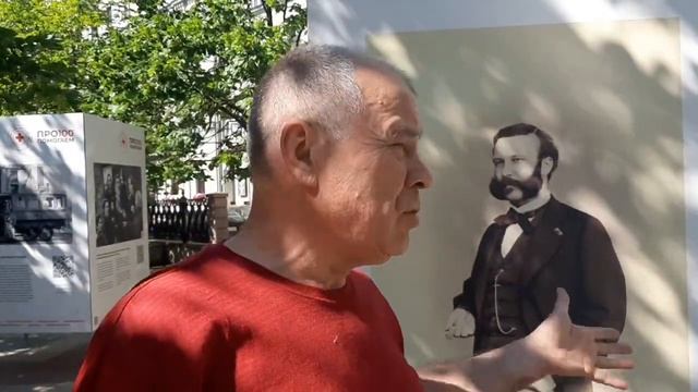 ВИКТОР СИВОХИН У ПАМЯТНИКА Анри Дюнану — основателю Движения Красный Крест смотреть онлайн
