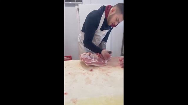 Мастер-класс по обвалке свиной лопатки