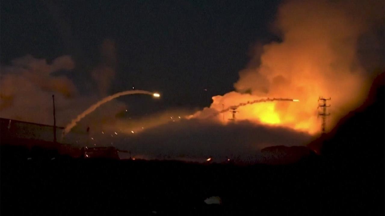 В секторе Газа вместе с ударами по объектам ХАМАС обстреливаются и жилые кварталы