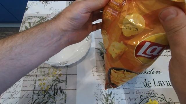Обзор и распаковочка чипсов Лэйс Lays с сыром