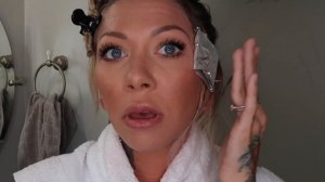 DIY Highlight Hair with Foil- Bleach Blonde Highlights at Home + How to Mix Bleach 2020