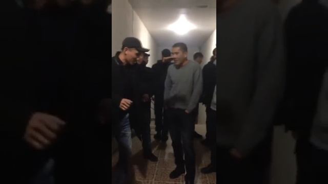 Вставил отвёртку