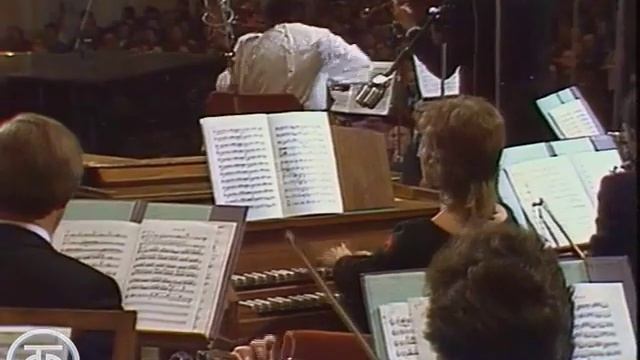 083. А.Шнитке. Кончерто-гроссо для виолончели и скрипки с оркестром.