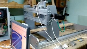 Самодельный фрезерный станок с ЧПУ.