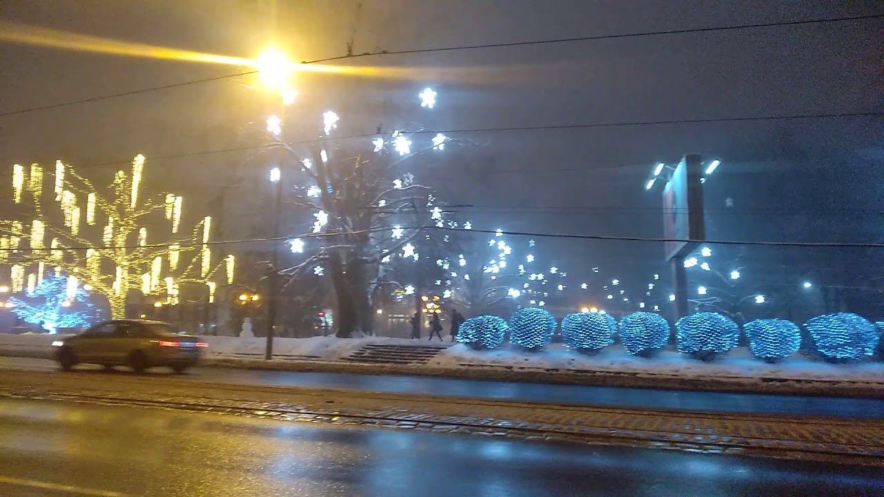 Новогодний Калининград украшен волшебно, пр-т Мира напротив Зоопарка, гостиница Москва смотреть онлайн