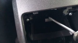 Снятие задней стенки подлокотника на форд куга2