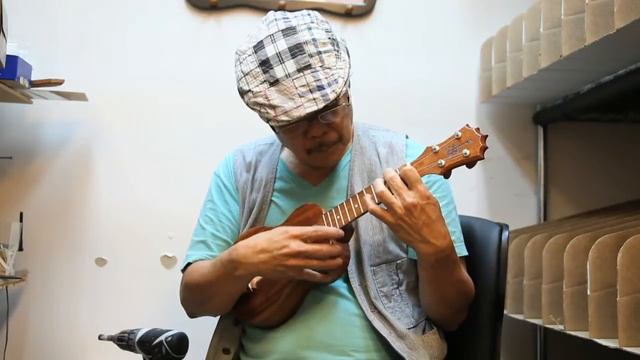 Papa KoAloha - Tuning and Testing a New Soprano Ukulele смотреть онлайн