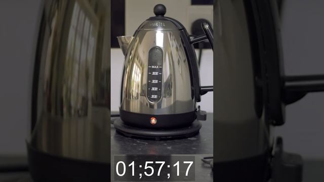 Dualit Jug Kettle, Black Steel Test Run