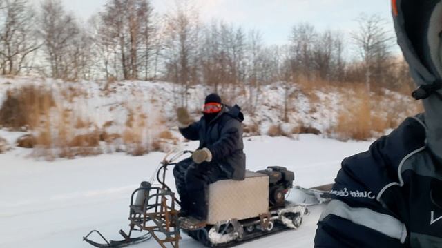 Мотобуксировщик.