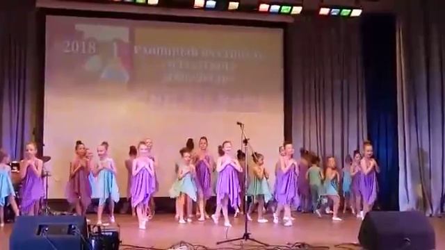 Мама за руку возьмёт? смотреть онлайн