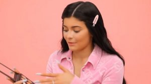 Кайли Дженнер - Мой Ежедневный Макияж  | ПЕРЕВОД