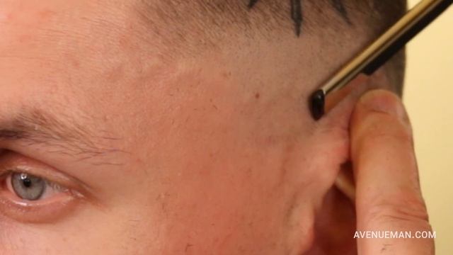 New Tattoos Appear During Shaved Sides Men's Haircut / AvenueMan.com смотреть онлайн