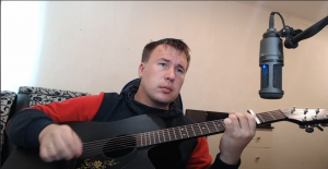 ПЕСНИ ПОД ГИТАРУ/2000 баксов НЕТ СЛОВ КАК КЛАССНО СПЕЛ!!!!!