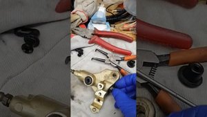 Разборка радиальной тормозной машинки Brembo, ремонт тормозного цилиндра от мотоцикла Ducati.