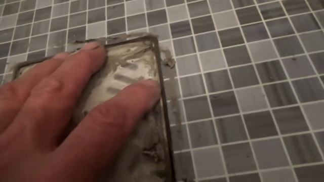 Полы в душевой. Укладка плитки. смотреть онлайн