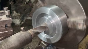 This Old Man is Expert in Making Spur Gear From Old Ships High Strength Sheet