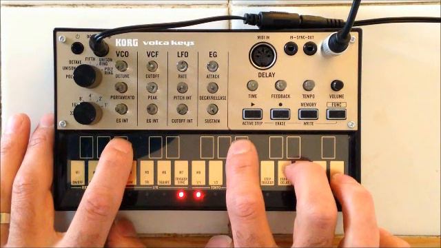 Volca Keys Ambient Pads смотреть онлайн