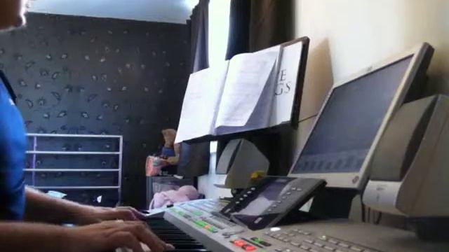 The Flood Take that 2013 Robbie williams смотреть онлайн