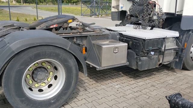 Розборка грузовиков DAF CF 85 2008р. на запчасти для TIR смотреть онлайн