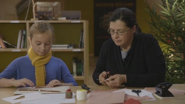 Мастерим елочные игрушки: ПТИЧКА ИЗ БУМАГИ смотреть онлайн