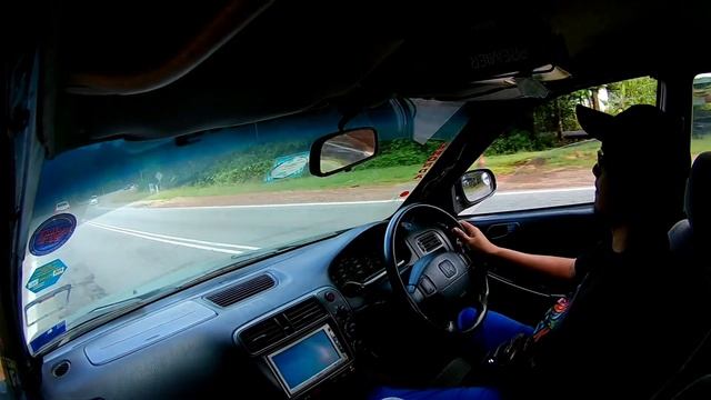 LAYAN CORNER DENGAN HONDA VTEC D15B | LOCKDOWN | REAL MEN USE 3 PEDALS смотреть онлайн