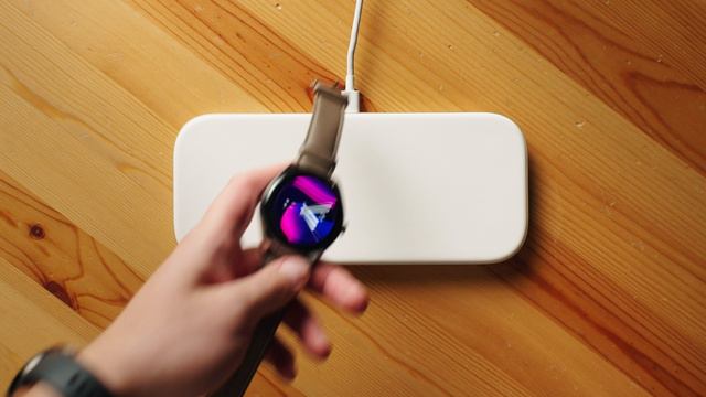 Обзор Huawei Watch Buds — часы со встроенными наушниками