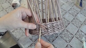 Конфетница из газетных трубочек. Мастер-класс