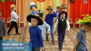 "Шляпный парад". Дефиле в осенних шляпах.