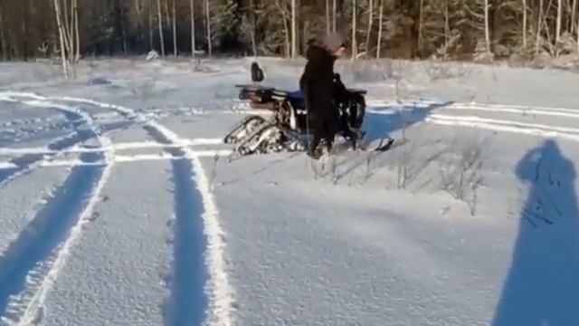 Проходимость Гусениц и лыж на квадроцикле 200 кубов по сугробам.. ?