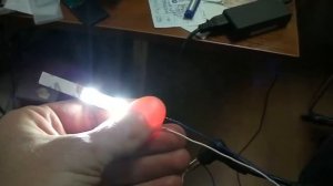 Подключение светодиодной ленты к источнику 19В / Power LED-strip from laptop source 19V;